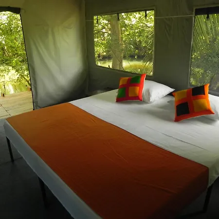 Makulu Safari Camping Udawalawe Exterior photo