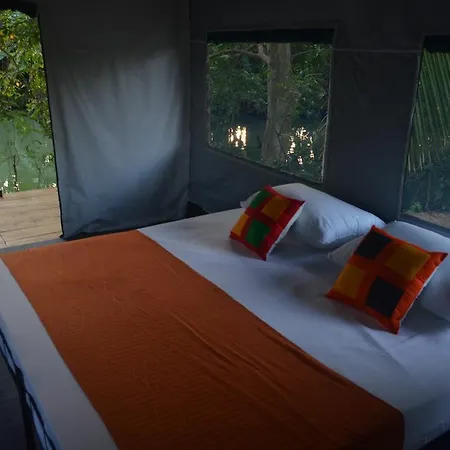 Makulu Safari Camping Udawalawe Exterior photo